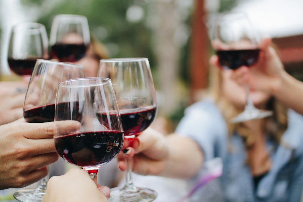 Professional beverage and wine presentation for dining hospitality